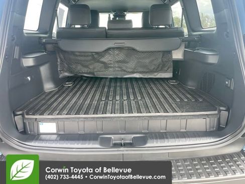 Used 2024 Toyota Land Cruiser image 29