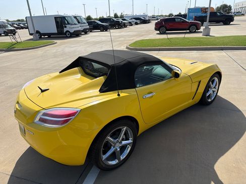 Used 2009 Saturn Sky Red Line RWD image 4