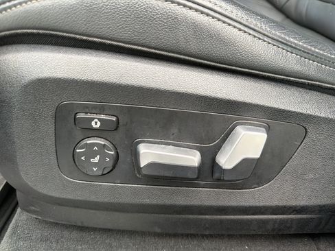 Used 2021 BMW X5 sDrive40i w/ Premium Package RWD image 17