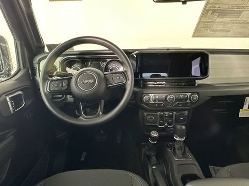 New 2026 Jeep Gladiator Sport AWD/4WD image 15