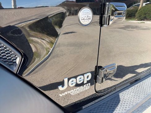 Used 2019 Jeep Wrangler Unlimited Sport S AWD/4WD image 36