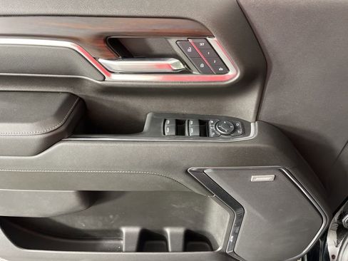 Certified 2024 GMC Sierra 2500 SLT w/ SLT Premium Package image 28