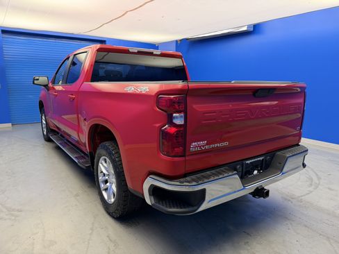 Used 2021 Chevrolet Silverado 1500 LT AWD/4WD image 5