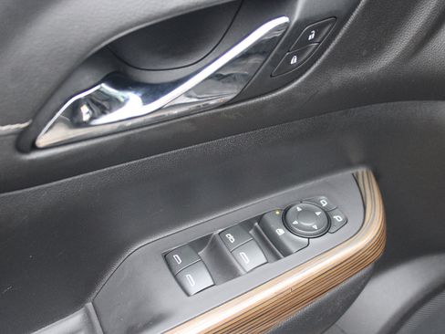 Certified 2021 GMC Acadia SLE image 10