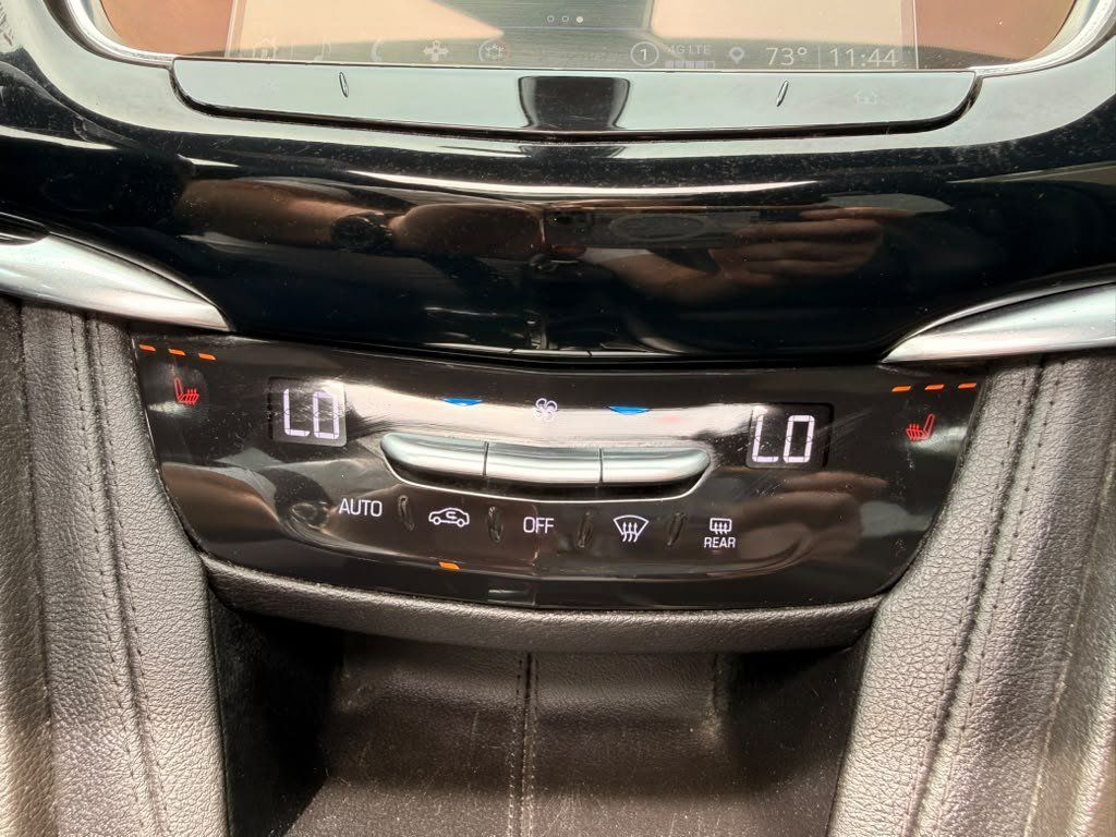 Used 2022 Cadillac XT6 Premium Luxury AWD/4WD image 35