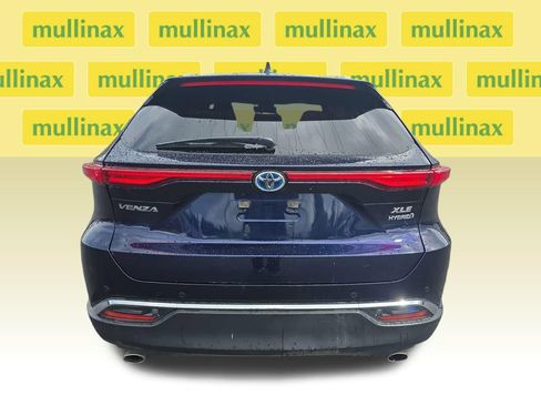Used 2021 Toyota Venza XLE w/ Carpet Mat Package (TMS) AWD/4WD image 6