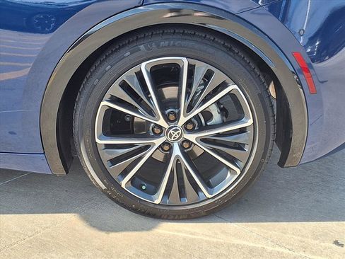 Used 2025 Toyota Prius Limited image 7