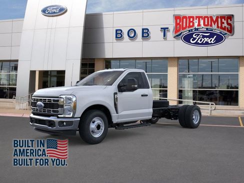 New 2026 Ford F350 XL w/ XL Chrome Package image 1