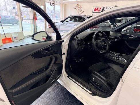 Used 2019 Audi S4 Prestige w/ Prestige Package image 19
