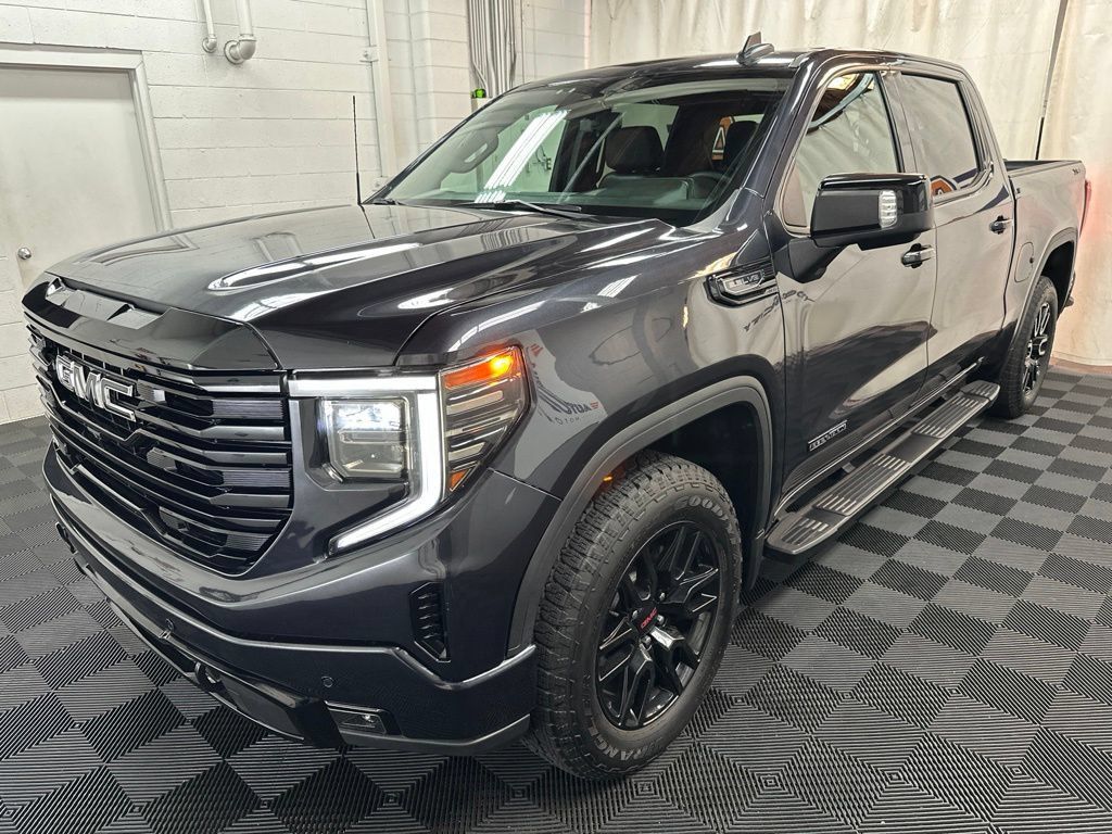 Used 2026 GMC Sierra 1500 Elevation w/ Elevation Premium Package AWD/4WD image 4