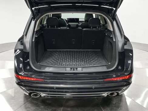 Used 2025 Lincoln Corsair Grand Touring w/ Equipment Group 301A image 6