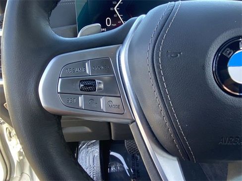 Certified 2025 BMW X7 xDrive40i w/ Premium Package image 23