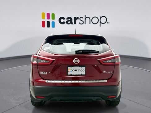 Used 2022 Nissan Rogue Sport SL AWD/4WD image 4