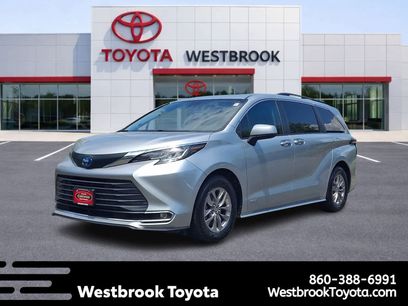 Certified 2021 Toyota Sienna XLE w/ XLE Plus Package