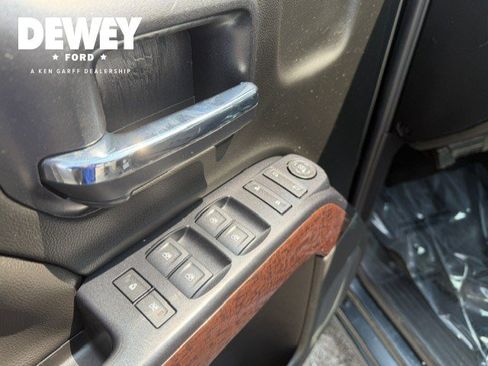Used 2017 GMC Sierra 1500 SLE w/ Elevation Edition AWD/4WD image 11