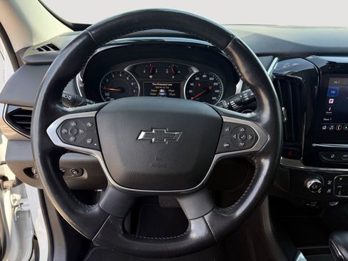 Used 2021 Chevrolet Traverse RS AWD/4WD image 18