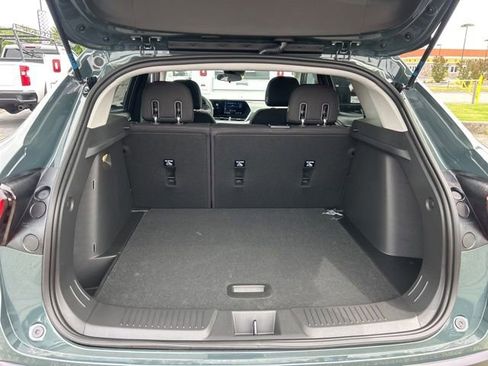 New 2026 Chevrolet Trax LS FWD image 28