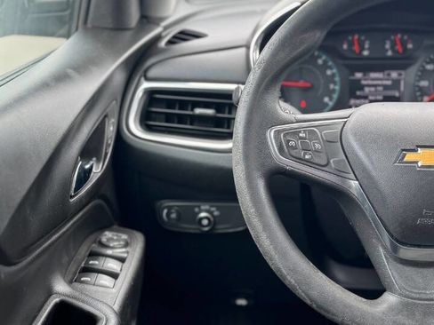 Used 2018 Chevrolet Equinox LT image 14