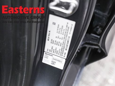 Used 2021 Tesla Model 3 Standard Range Plus image 34