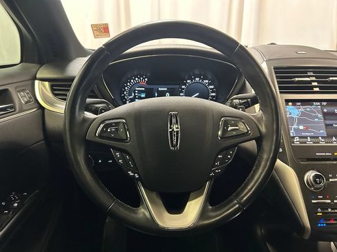 Used 2019 Lincoln MKC Reserve AWD/4WD image 9