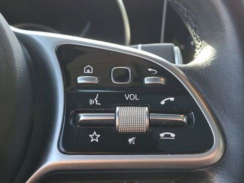 Used 2022 Mercedes-Benz GLC 300 image 22