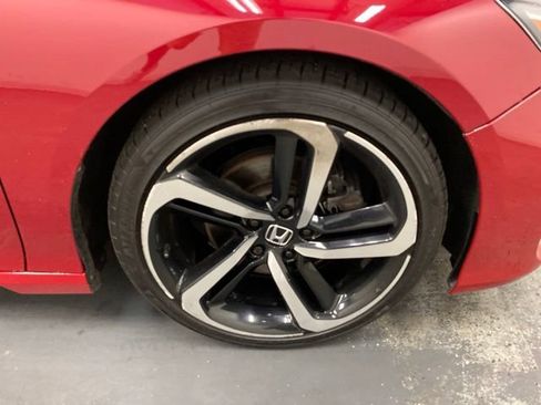Used 2018 Honda Accord Sport image 30
