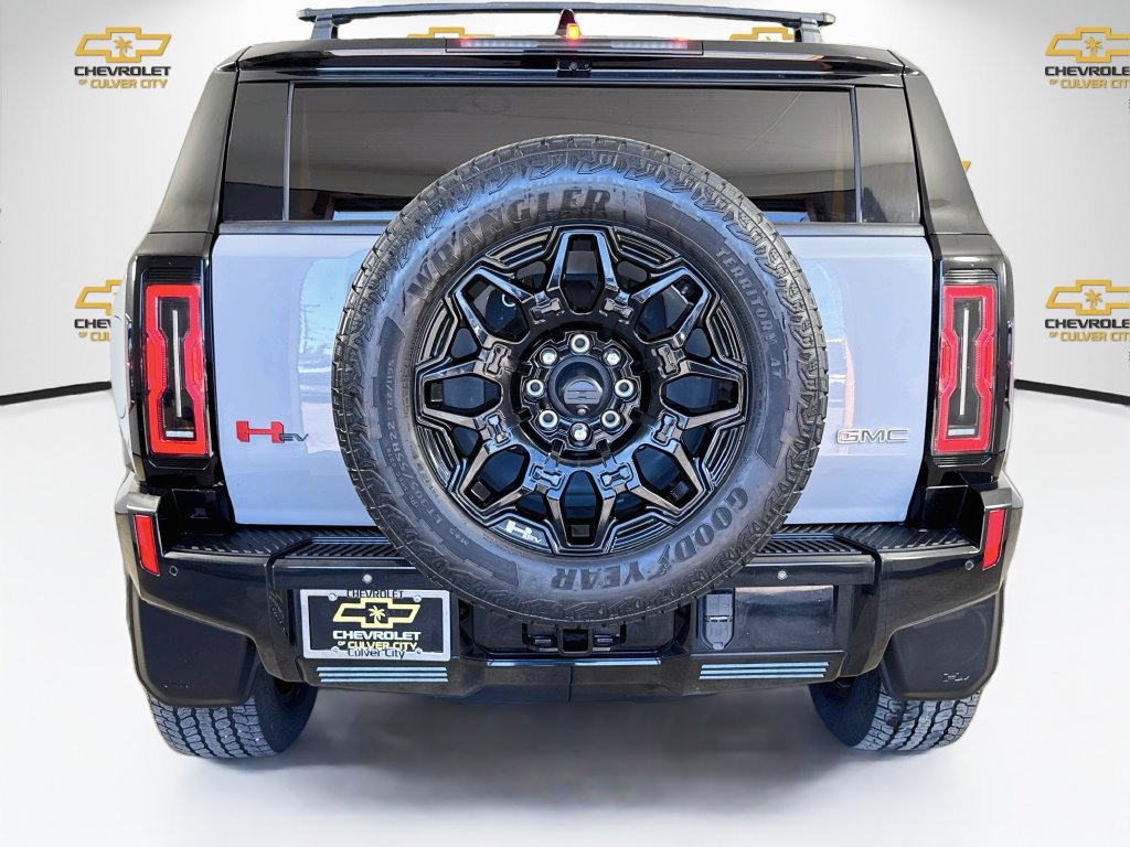 Used 2024 GMC Hummer EV 2X w/ LPO, Illumination Package AWD/4WD image 7