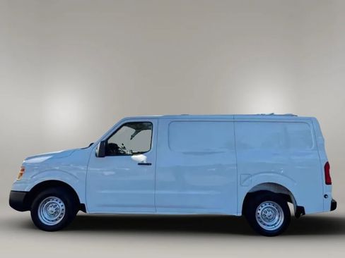 Used 2018 Nissan NV 2500 SV RWD image 5