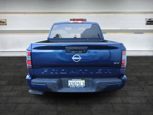Used 2022 Nissan Frontier SV w/ Technology Package image 6