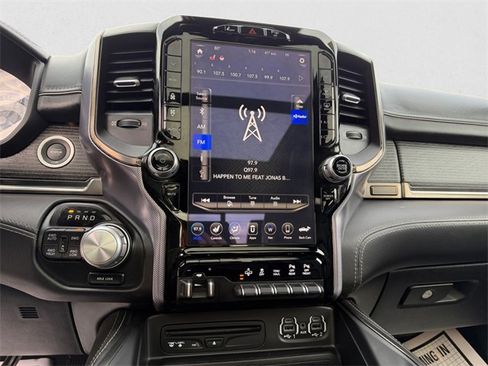 Used 2019 RAM 1500 Limited image 11