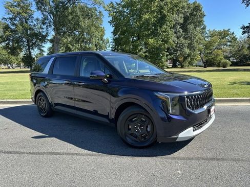 New 2026 Kia Carnival LXS image 2