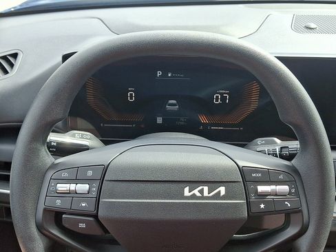 Certified 2025 Kia K4 FWD image 20