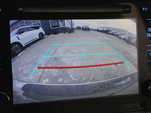 Used 2017 Toyota Sienna XLE Premium image 46