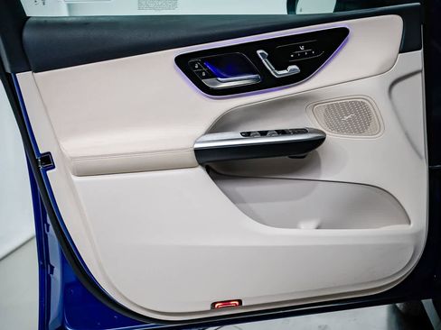 Used 2026 Mercedes-Benz GLC 300 image 18