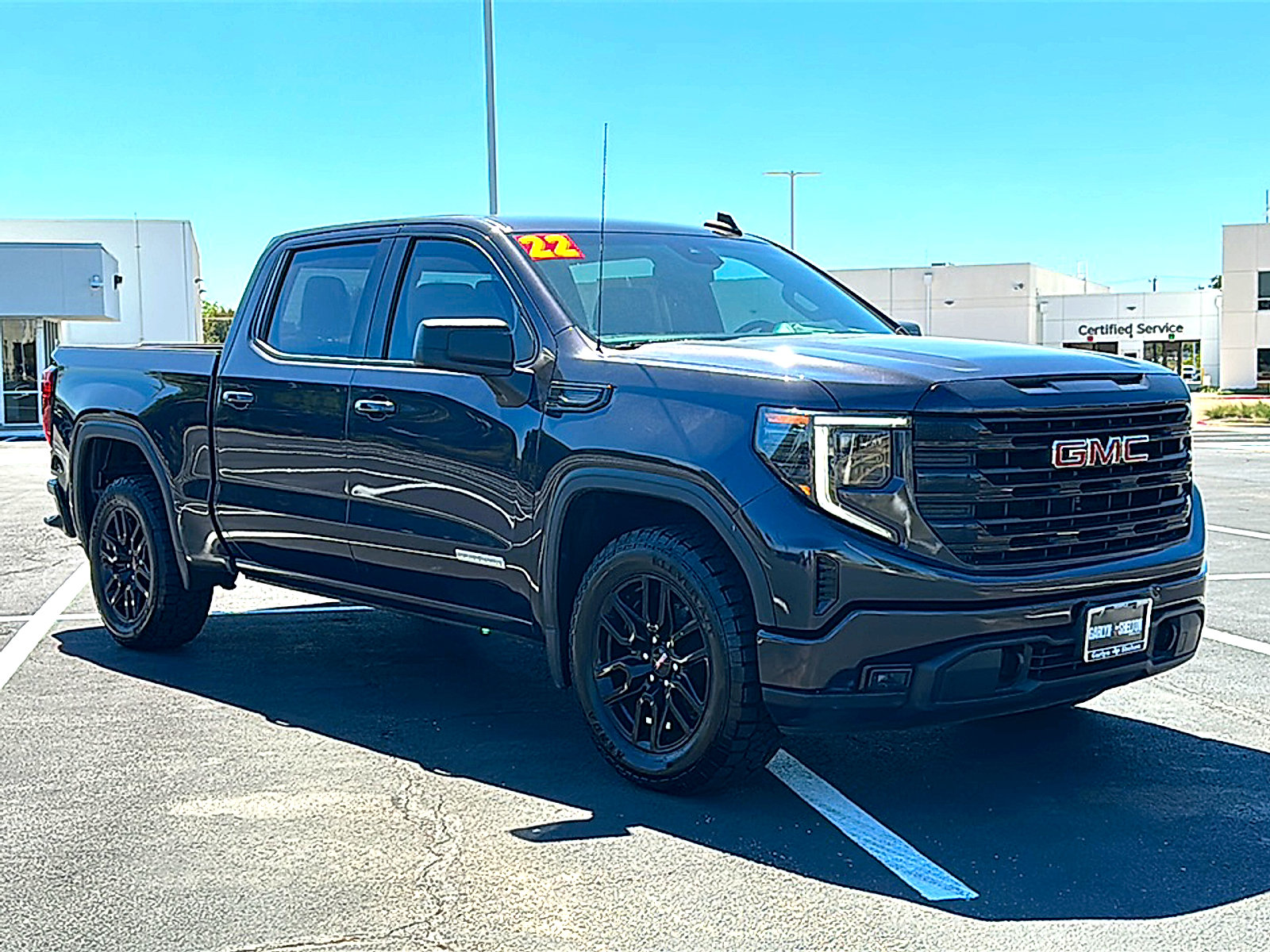 Used 2022 GMC Sierra 1500 Elevation RWD image 10