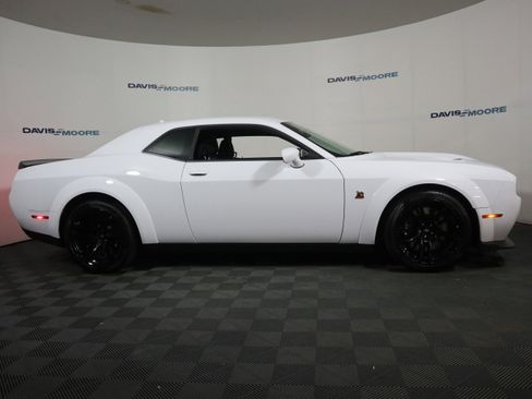 Used 2023 Dodge Challenger R/T Scat Pack image 4