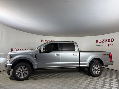 Used 2022 Ford F350 Platinum w/ FX4 Off-Road Package AWD/4WD image 9