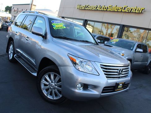 Used 2008 Lexus LX 570 4WD w/ Technology Pkg image 41