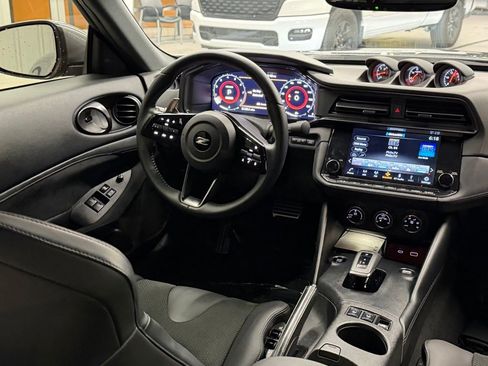 Used 2025 Nissan Z Performance w/ Floor Mat Package image 29