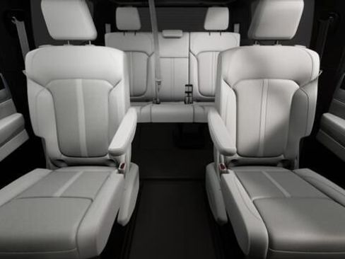 New 2026 Jeep Grand Wagoneer Limited AWD/4WD image 3