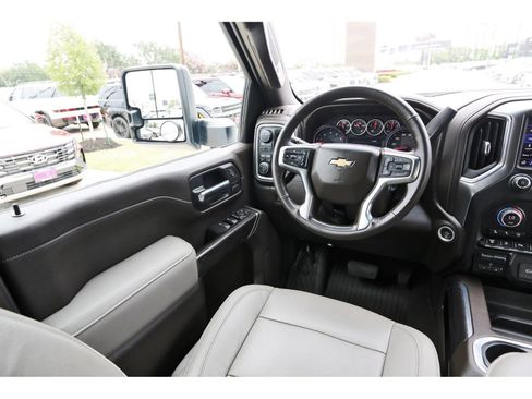 Used 2020 Chevrolet Silverado 2500 LTZ w/ LTZ Texas Edition AWD/4WD image 10