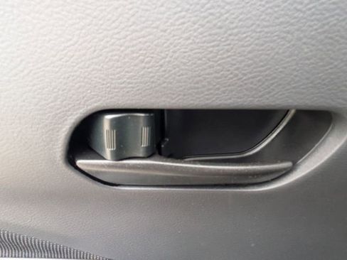 New 2025 Nissan Kicks Play S FWD image 23