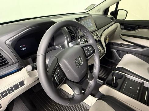 New 2026 Honda Odyssey Elite image 16