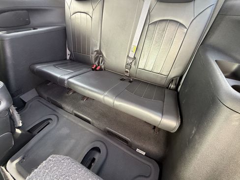 Used 2013 GMC Acadia Denali AWD/4WD image 30