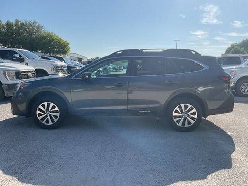Used 2021 Subaru Outback Premium AWD/4WD image 8