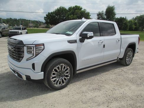 New 2026 GMC Sierra 1500 Denali Ultimate AWD/4WD image 12