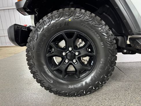 Used 2021 Jeep Wrangler Unlimited Sport AWD/4WD image 19
