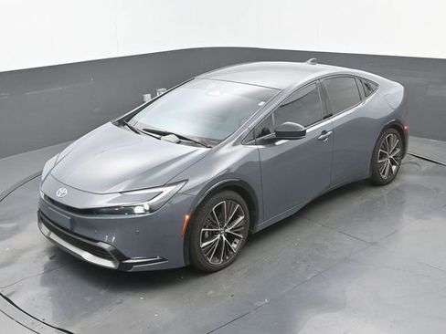 Used 2024 Toyota Prius Limited FWD image 16