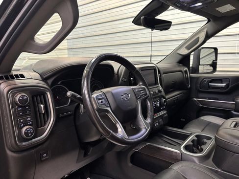 Used 2022 Chevrolet Silverado 2500 LTZ w/ LTZ Plus Package AWD/4WD image 12