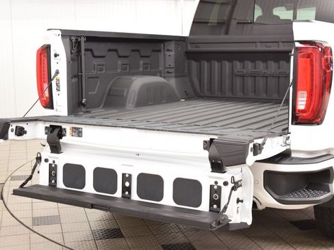 Used 2024 GMC Sierra 1500 Denali w/ Denali Reserve Package AWD/4WD image 27